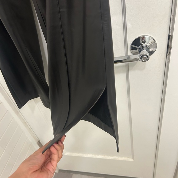 Mango leather-effect pants NWT! - Picture 3 of 3